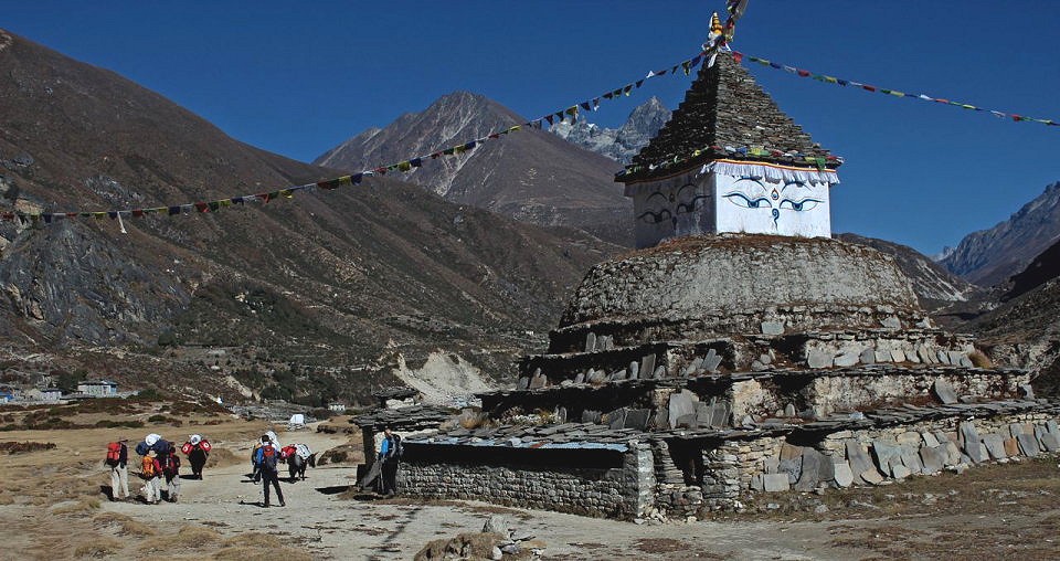 A chorten near Thame on the longer and more scenic route to Everest Base Camp  © Rebecca Coles