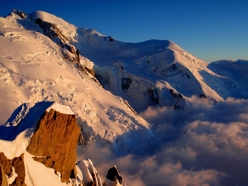 Sunset over Mont Blanc, from the Aiguille du Midi  © Charlie Boscoe