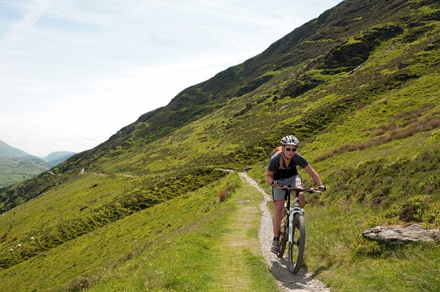 You don’t get singletrack like this in trail centres: Lonscale Fell  © Tom Hutton