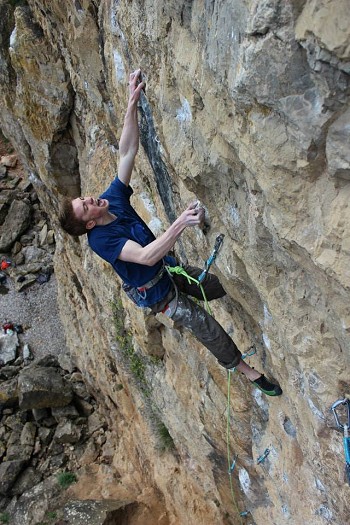 Ellis Butler-Barker fighting the greasy crux on Brean Topping, 8b  © Cailean Harker