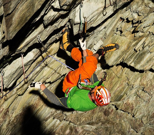 Andy Turner performing a Fig-4 on the roof of 'The Tube' at Newtyle Quarry  © Andrew Marshall