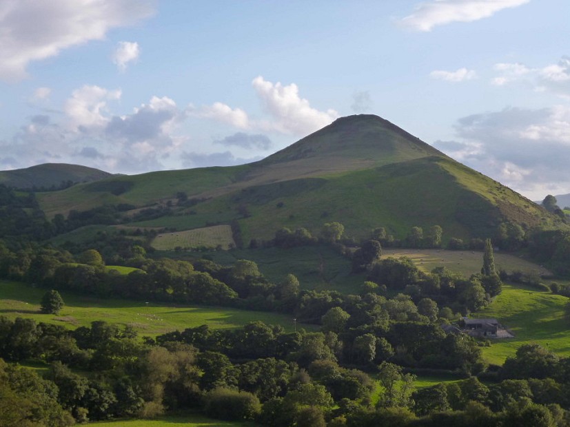 Caer Caradoc Hill 459m, Shropshire  © Mark Trengove