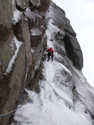 The first winter ascent of Giant  © Robin Clothier