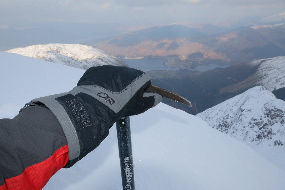 OR Arete gloves keeping me toasty 1km above Loch Linnhe   © Dan Bailey