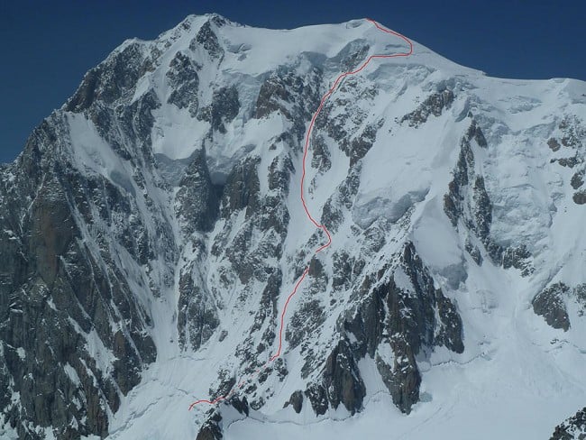 The Brenva Face and line of the Sentinelle Rouge Couloir  © Tom Grant