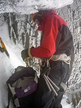 Gloves can make or break your winter day out, either on lead or on a cold and cramped belay.  © Jack Geldard