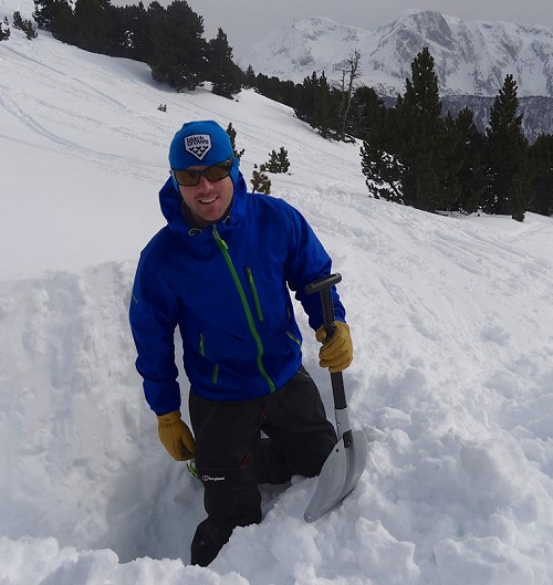 Starting the long, wet process of digging a snowhole. The Antelao held out longer than I did - we bailed!  © Charlie Boscoe