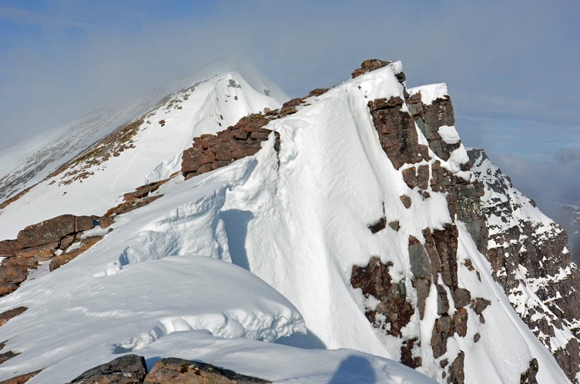 Cornices leading up to Mullach an Rathain  © John Fleetwood