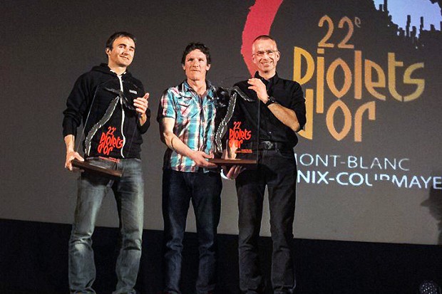 Ueli Steck, Ian Welsted and Raphael Slawinski with their golden ice axe awards  © Piolets d'Or