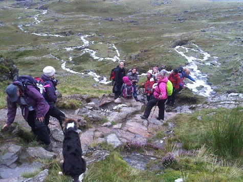 A group out to learn new skills en route to Llyn Bochlwyd  © Kate Worthington