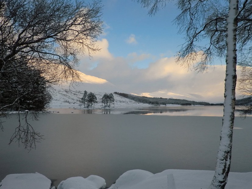A starkly beautiful Loch Ossian  © Sarah Flint