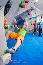 Liam Lonsdale throwing shapes at VauxWall  © VauxWall