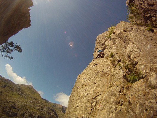 Leading pitch 3 in the sun, just starting the fantastic traverse  © ian2707