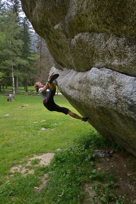 Bouldering in the Wild Country Men’s Session Shorts  © Heather Florence / Jonny Baker