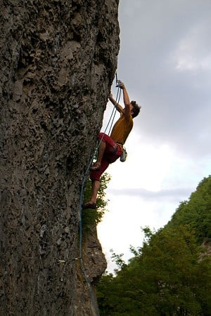 Rob Greenwood appreciating the good handling of the Infinity on Stone The Loach, 7c, Chee Dale  © Duncan Campbell - UKC