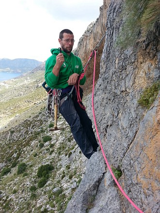 Gaz Parry getting used to bolting on lead  © Adrian Berry