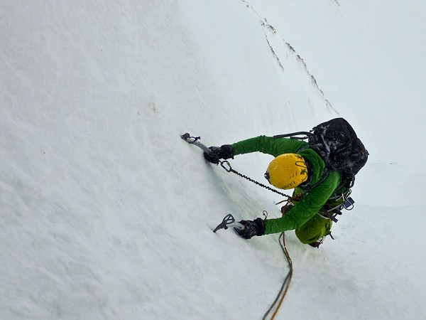 George climbing in Scottish winter conditions in the Super Chockstone Jacket  © George Cave Collection