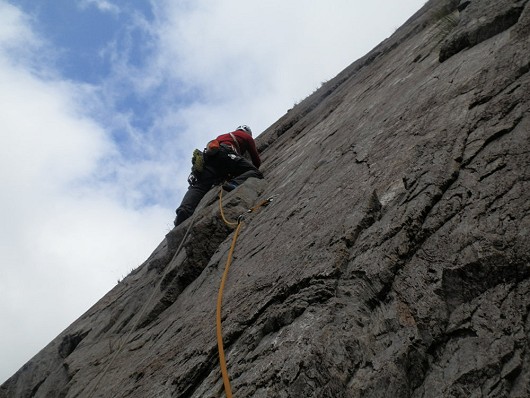 Looking up the top pitch of Kirkus's Route  © Crofty