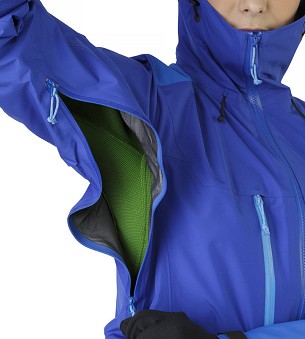 </span><span style="line-height: 1.42857143">Pit zippers addventilation and laminated WaterTightzippers help seal out weather  © Arc'teryx