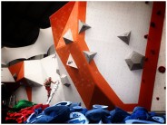 Ian Vickers setting the bouldering @ The Boardroom