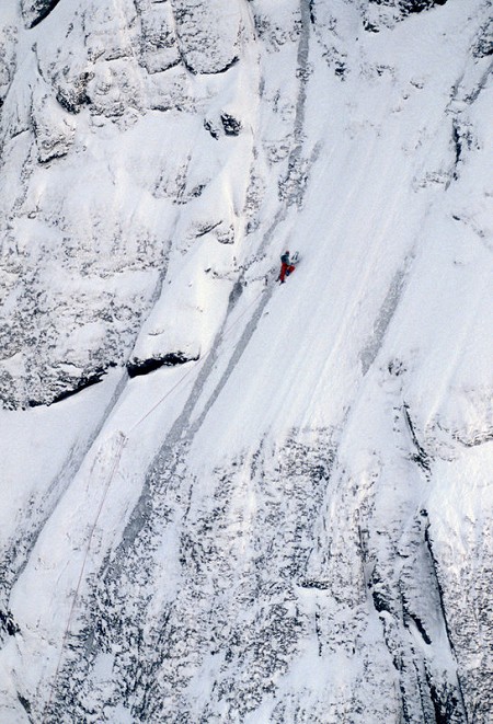 <span style="text-align: center">Jeff Lowe high up on Metanoia  © Kendal Mountain Festival