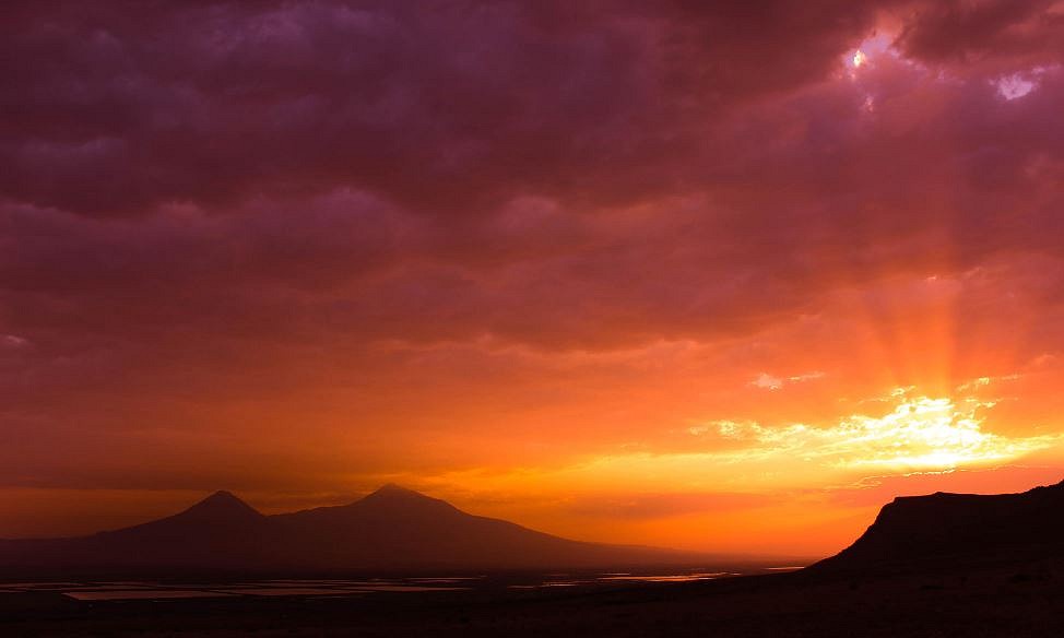 sunset on Ararat mountains  © Aysegul Bayazit