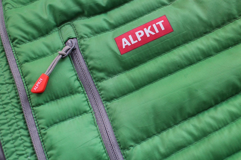 Alpkit Filoment Review - Zip Close-up  © Rob Greenwood - UKC