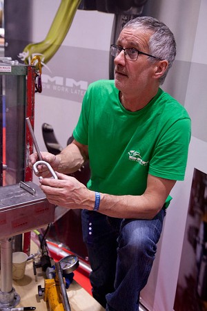 DMM's Chris Rowlands demonstrates the Tensile Tester  © Rob Greenwood - UKC