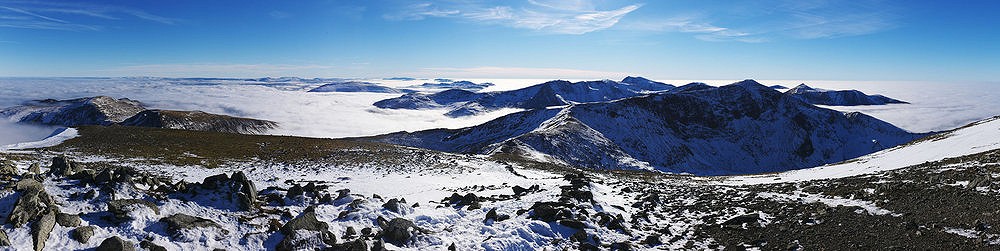 Panorama from from Carnedd Llewelyn  © Pierino