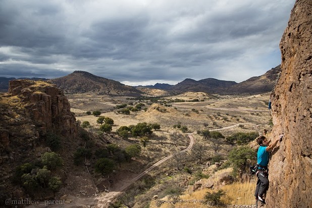 Gaz Leah climbing in Nuevo Majalca  © Matthew Parent