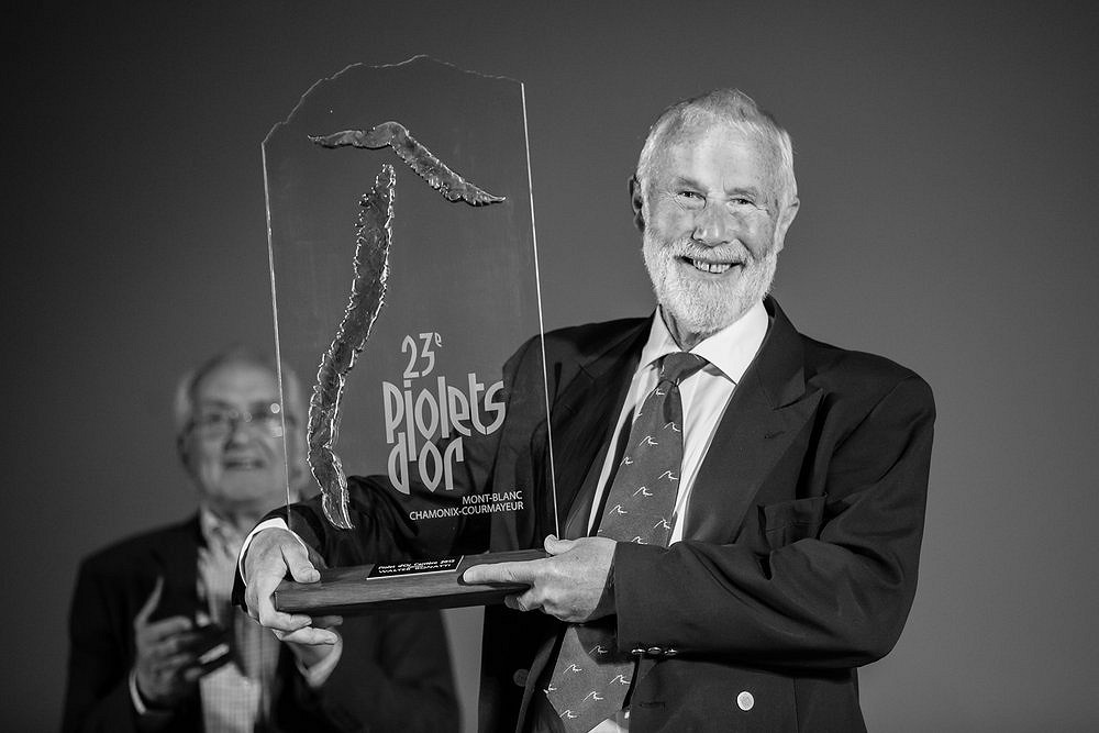 Sir Chris Bonington receives his Piolet D'Or Carrière  © Piotr Drozdz