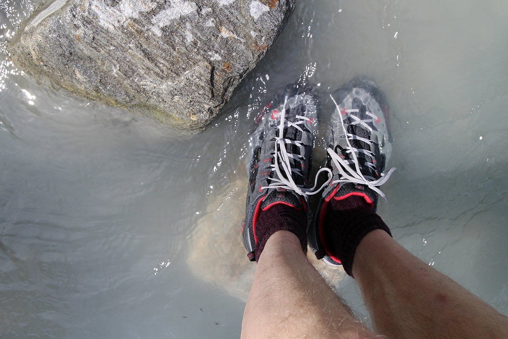 Submersion is not a problem for the Mammut Redburn Low GTX  © UKC Gear