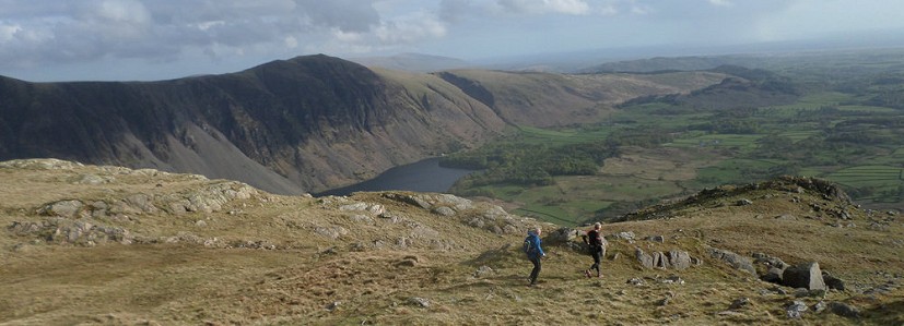 Descending into Wasdale at the end of a very big day  © Tom Phillips