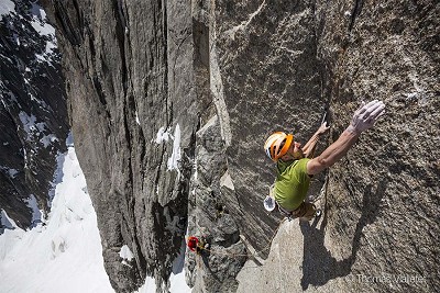 Cedric Lachat on the first free ascent of Ballade au Clair de Lune - 8b  © Thomas Viallettet