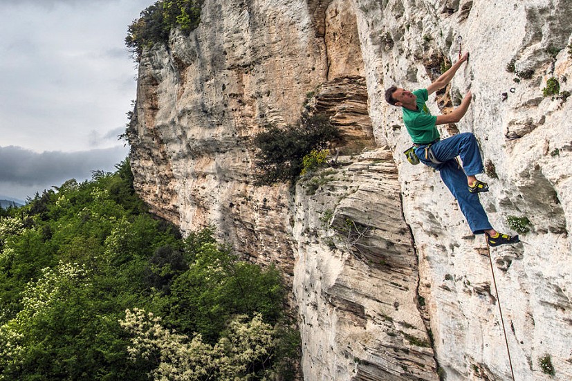 Jack Geldard wearing the Vapour Vs on a limestone sport route in Finale, Italy  © James Rushforth