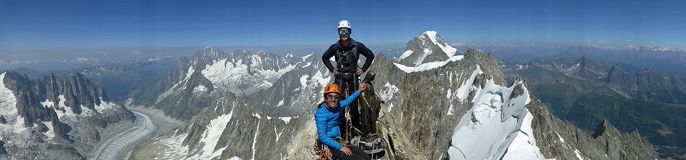 Dent du Geant (4013m) summit panorama in perfect conditions. Julia Lindberg, Mike Lockett & Jon Wichett.  © myrockface