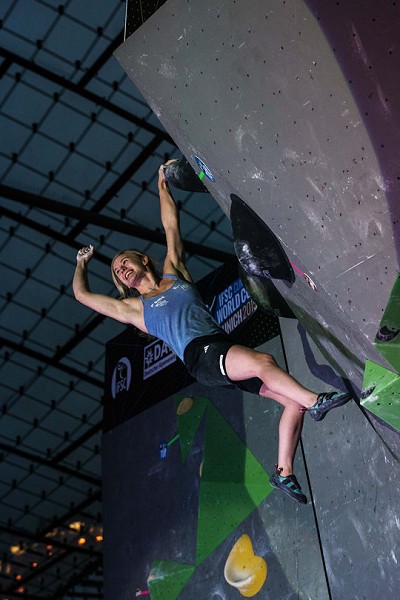 Shauna flashes the final problem and wins  © Eddie Fowke - The Circuit Climbing