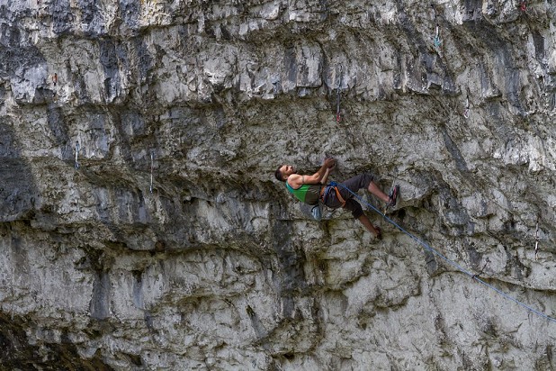 Adam Jeewooth ticking his 3rd 8c Raining Bats and Dogs  © Pete Wilkinson