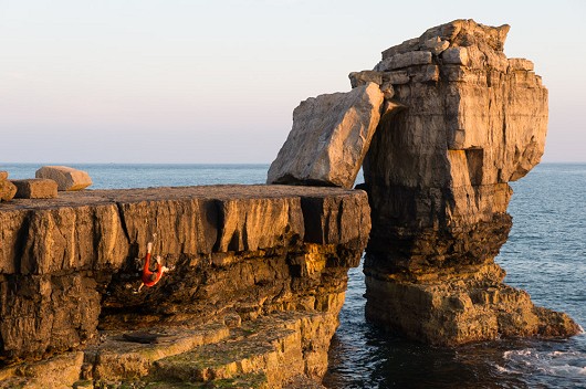 The last problem of a perfect evening of bouldering at Portland Bill  © Ben Stokes