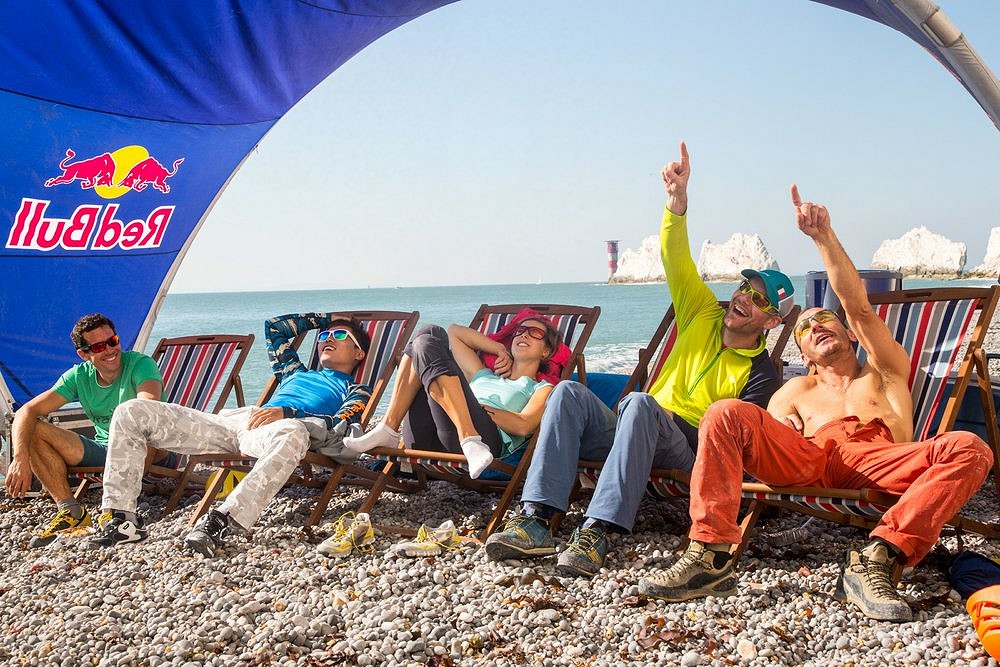 Competitors relax at the foot of the chalk cliffs  © Jon Griffith/Red Bull Content Pool