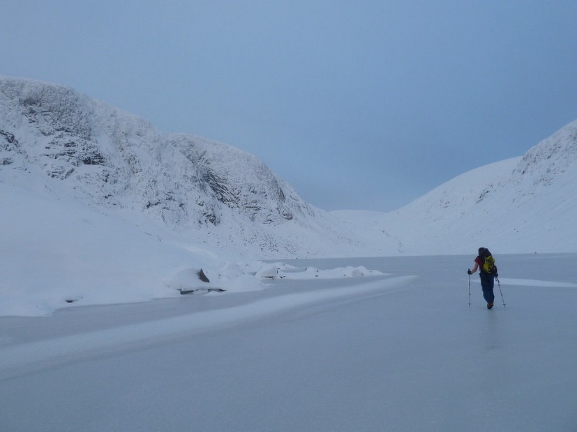 The icy approach to Creag an Dubh Loch  © Uisdean Hawthorn