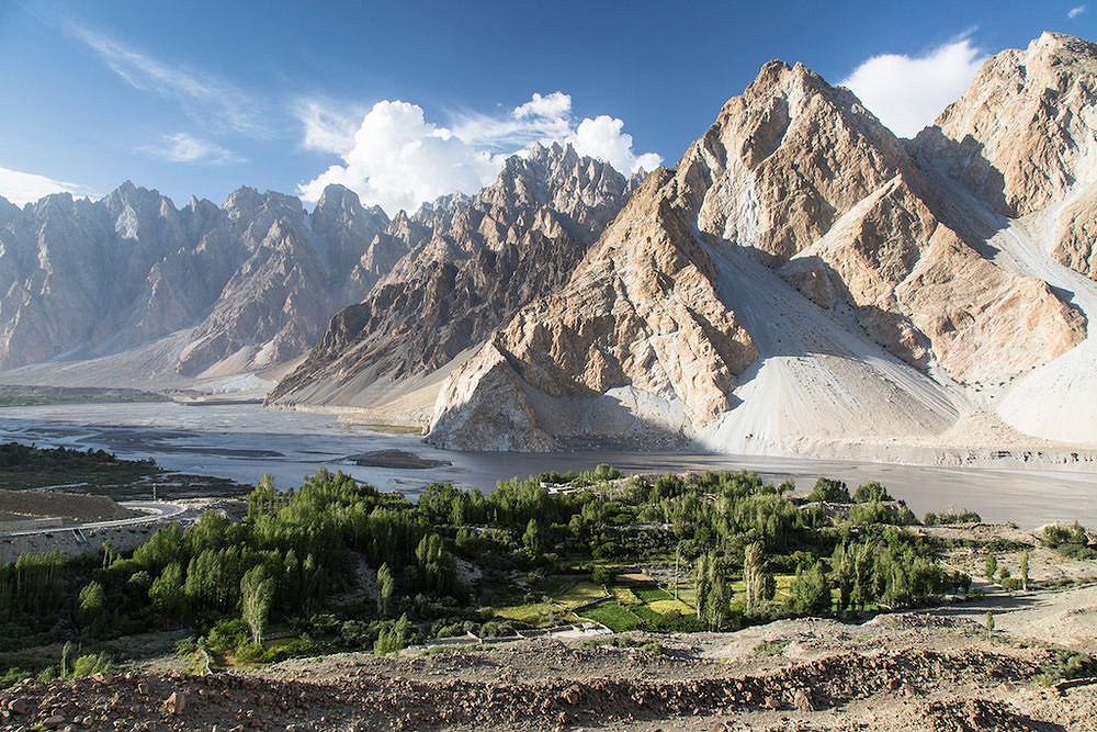 Upper Hunza Valley, Karakoram Mountains  © Tim Taylor Photography, Karakoram Anomaly Project.