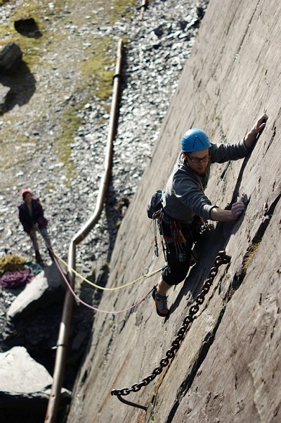 Josh looking gripped approaching the chain on Looning The Tube, HVS 5a.   © James McDonald