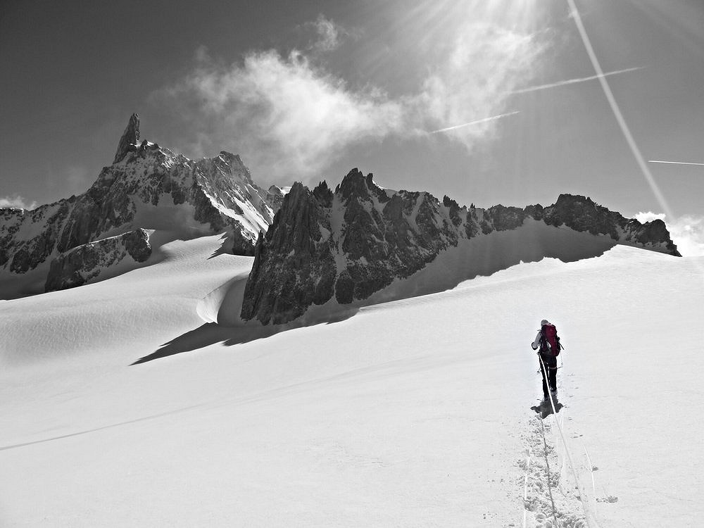 First tracks from the Monte Bianco lift  © Tom Crowther