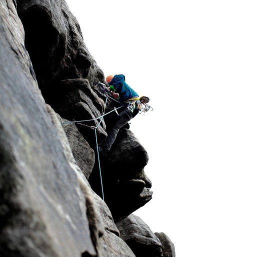 Trivial mantle rock over toe cam over the crux of Kelly's overhang  © Alex Horton