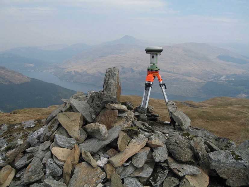Surveying Cnoc Coinnich  © John Barnard