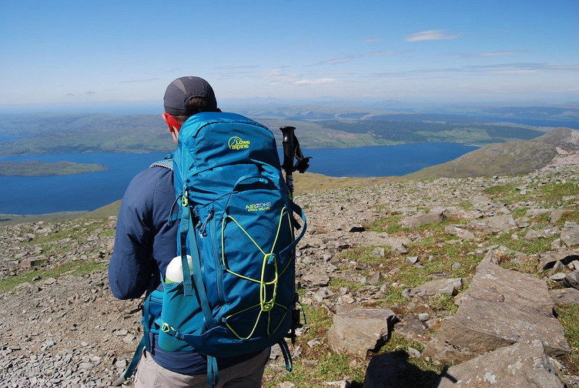 Keeping cool on Ben More with the Lowe Alpine AirZone Pro 35:45   © TobyA