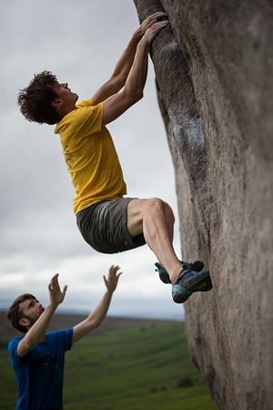 The VS R smearing on the Stanage classic 'Not to be Taken Away'  © Penny Orr