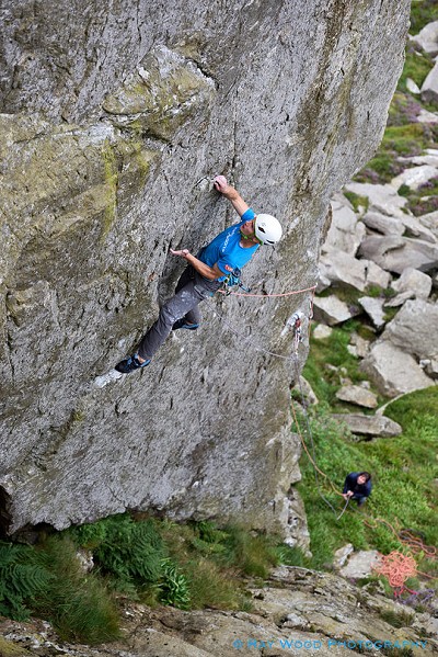 Angus Kille repeats Gribbin Wall Climb E9 6c  © Ray Wood