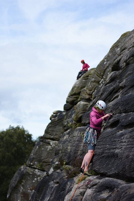 Sammi climbing at Birchen Edge during the 2017 Women's Trad Festival  © Charlie Low Photography